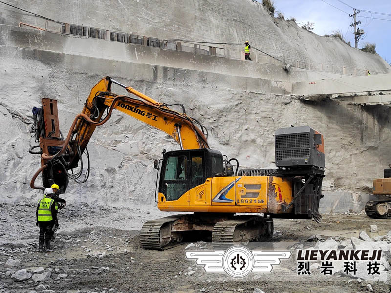 隧道施工巖石鉆裂機(jī)在湖北